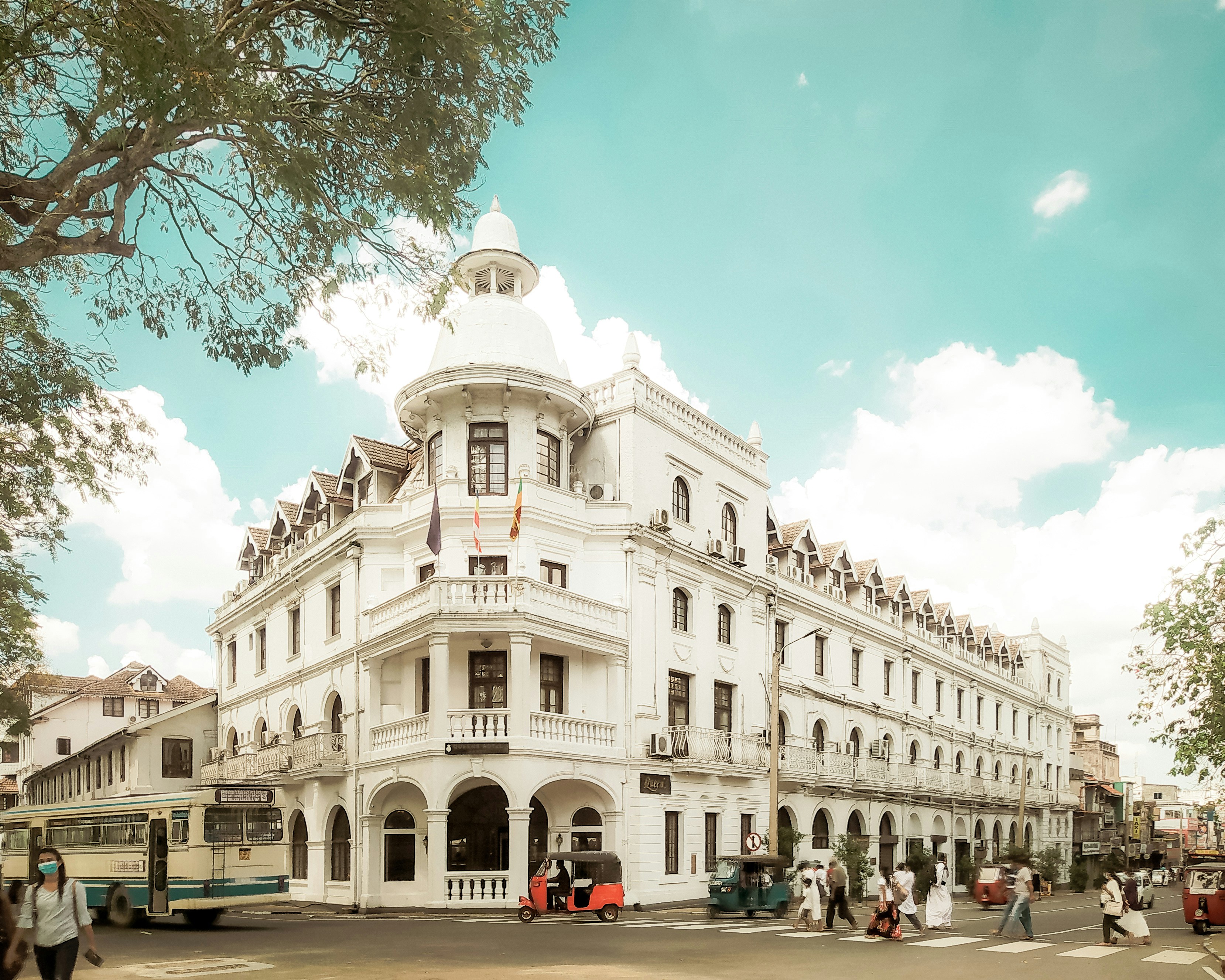 Tours & Rentals