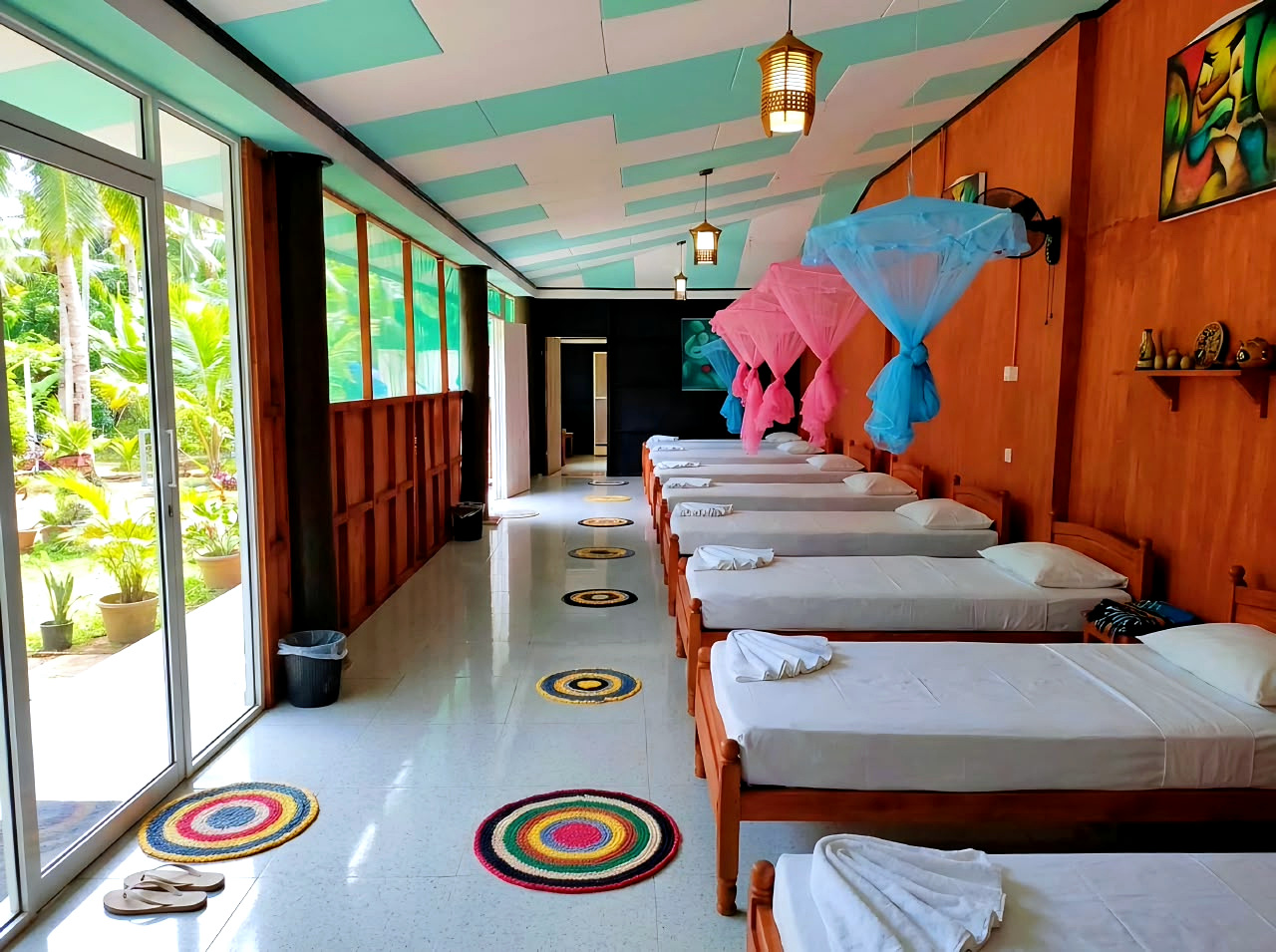 Bed Mixed Dormitory Room